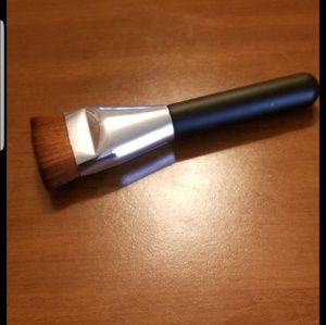 Foundation brush
